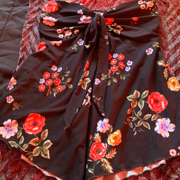 Tops - Picture 1 of 1